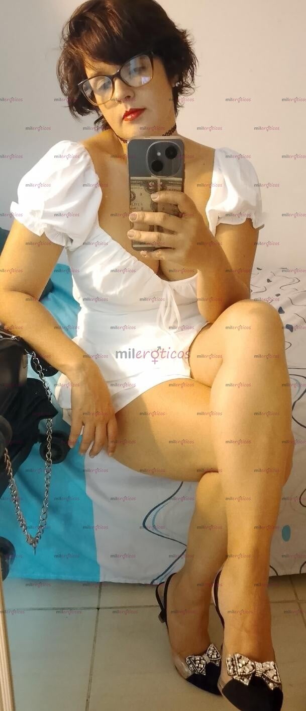 FOTOS DE I AM A PROFESSIONAL MASSEUSE, YOUR LUXURY ESCORT. THE HOURLY RATE IS $100 USD.