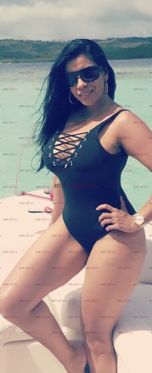 FOTOS DE SOY BABY SELENA 100% NATURAL Y SÚPER SENSUAL SEXY Y DEVORADORA EN LA CAMA
