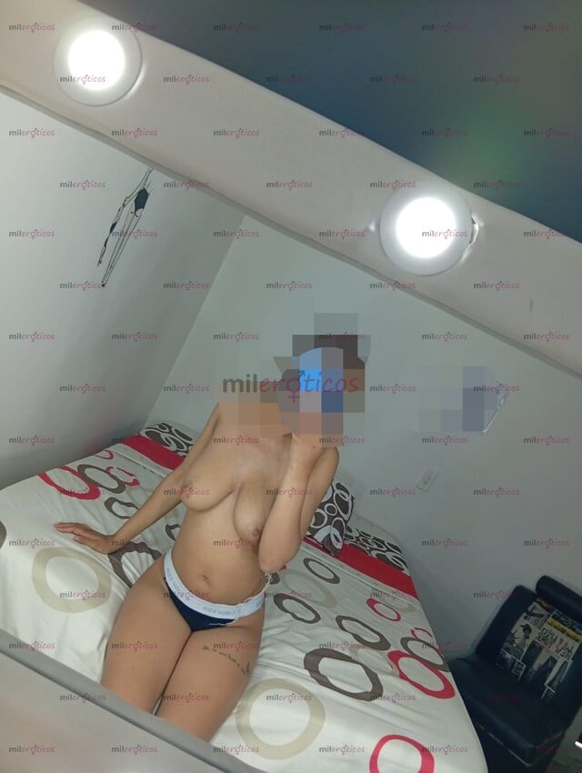 FOTOS DE FLACA TETONA LÁCTENTE KARINA NUEVA EN EL GREMIO SEDIENTA DE PLACER