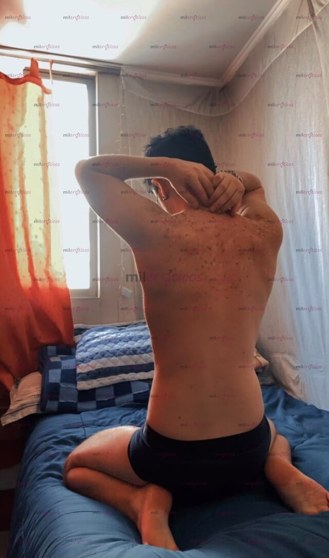 FOTOS DE PEQUEÑO, BLANCO Y DELGADO CUENTO CON SITIO.