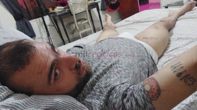 FOTOS DE HOMBRE ROMANTICO COMPLACIENTE. ASEADO BUENA CHARLA HONESTO. BUSCO ENCUENTROS