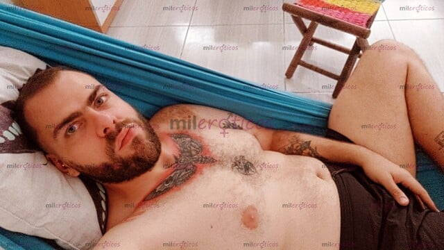 FOTOS DE HOMBRE ROMANTICO COMPLACIENTE. ASEADO BUENA CHARLA HONESTO. BUSCO ENCUENTROS
