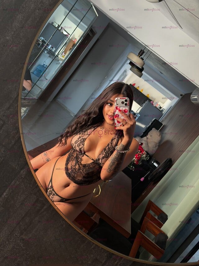 FOTOS DE UNA LATINA COLOMBIANA DULCE Y SENSUAL PARA TI BEBÉ