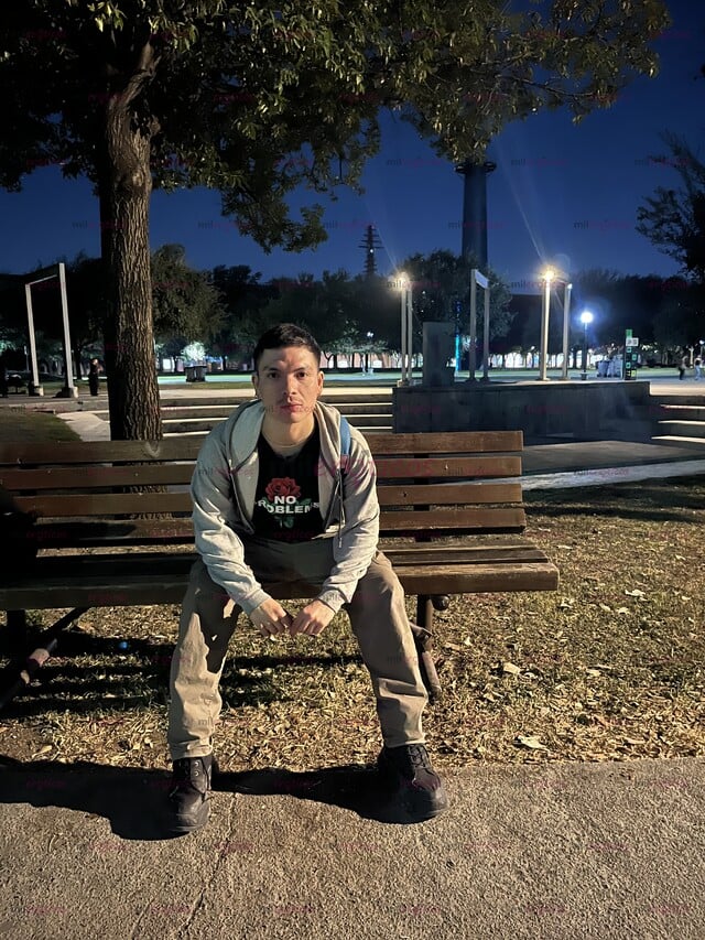 FOTOS DE CHICO COMPLACIENTE CON LUGAR SEGURO Y DISCRETO EN ZONA CENTRO DE MTY 8143245898