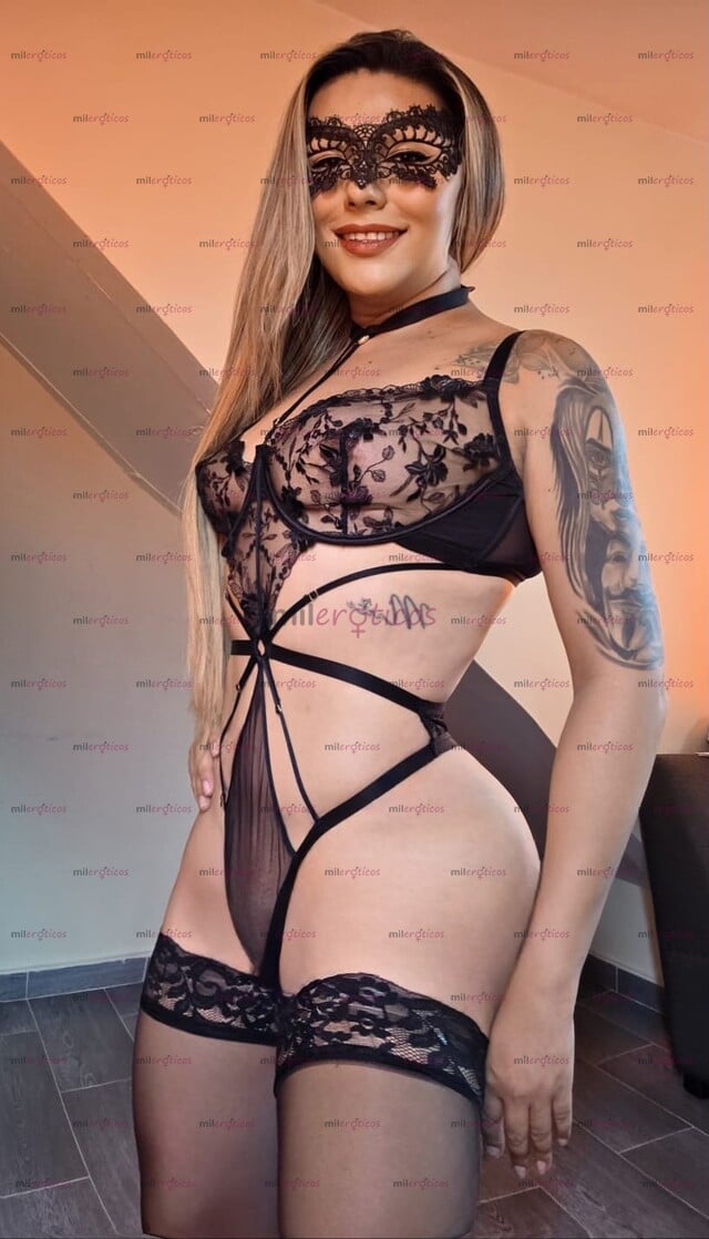 FOTOS DE CAMILA ACOSTA ... DE REGRESO A MEDALLO , HERMOSA , SERIA Y DISCRETA .