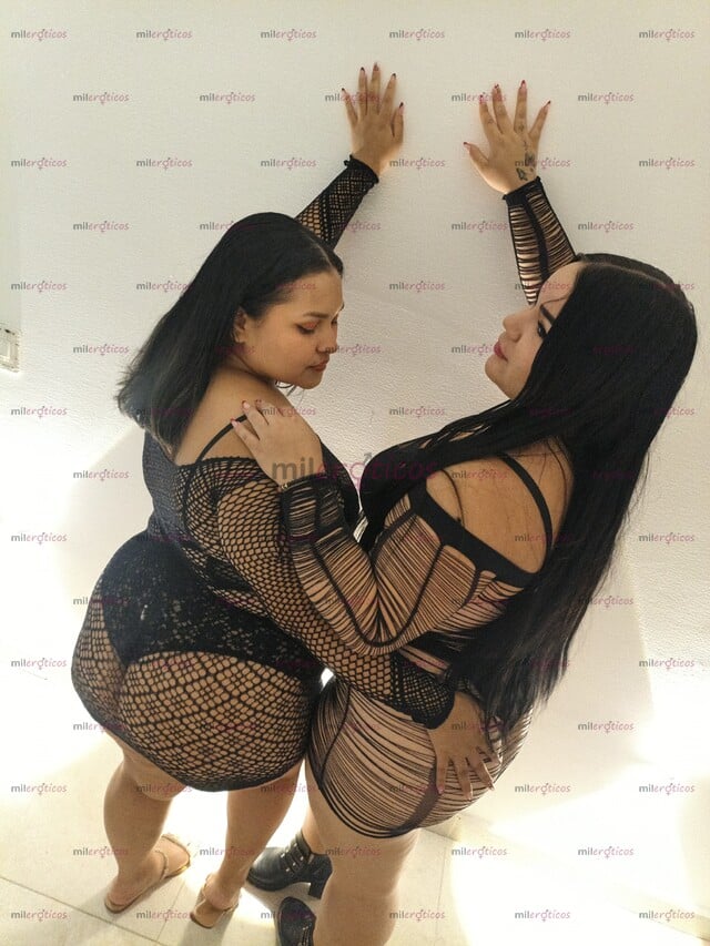 FOTOS DE LA FELICIDAD , Y EL PLACER LLEGA DOBLE , 2 HERMOSAS CURVIS SOLO PARA TI