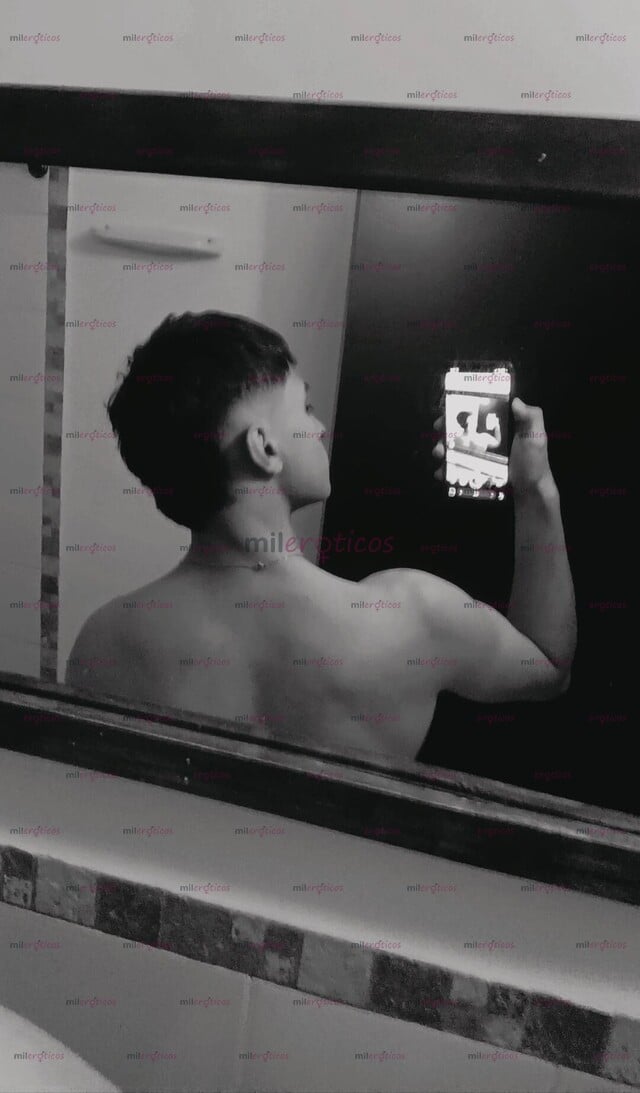 FOTOS DE JOVEN NUEVO EN ZIPA Y DISPUESTO A COMPLACERTE