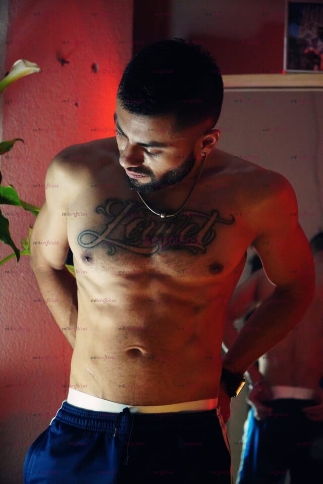 FOTOS DE MAN MUY MORBOSO Y MUY COMPLACIENTE BUENA VERGA LECHERA Y BUEN CULO