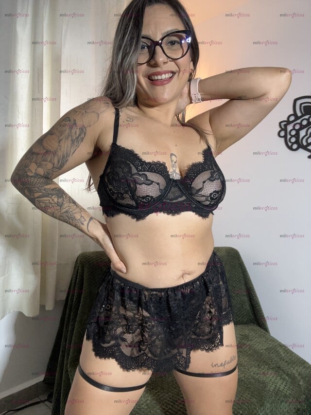 FOTOS DE LUNA FERRARA MILF COLOMBIANA DISPUESTA A COMPLACERTE