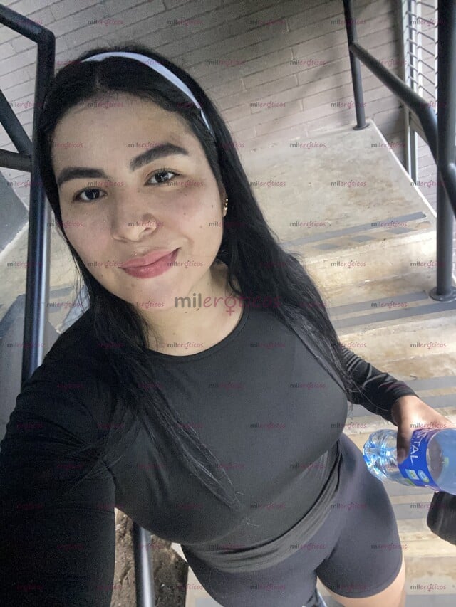 FOTOS DE VALENTINA NUEVA SEXY CHICA NATURAL VOLUPTUOSA