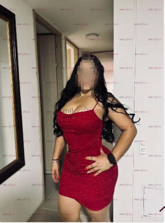 FOTOS DE PELI NEGRA FUGOSA CON CARITA DE MUÑECA QUE CUMPLE TUS FANTASÍAS