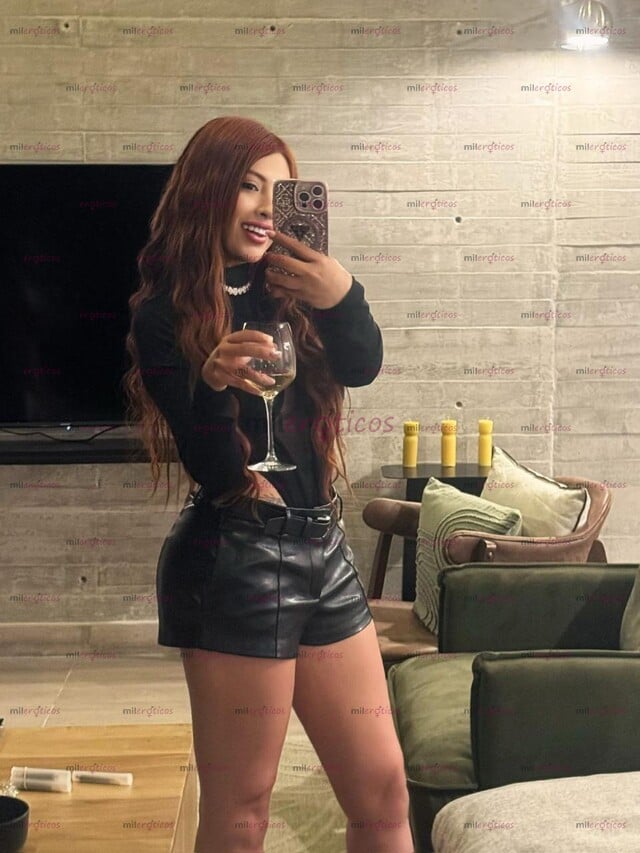 FOTOS DE FLACA CULONA DE HERMOSO CUERPO Y ENCATADOR ROSTRO,DEBUTANDO COMO SCORT
