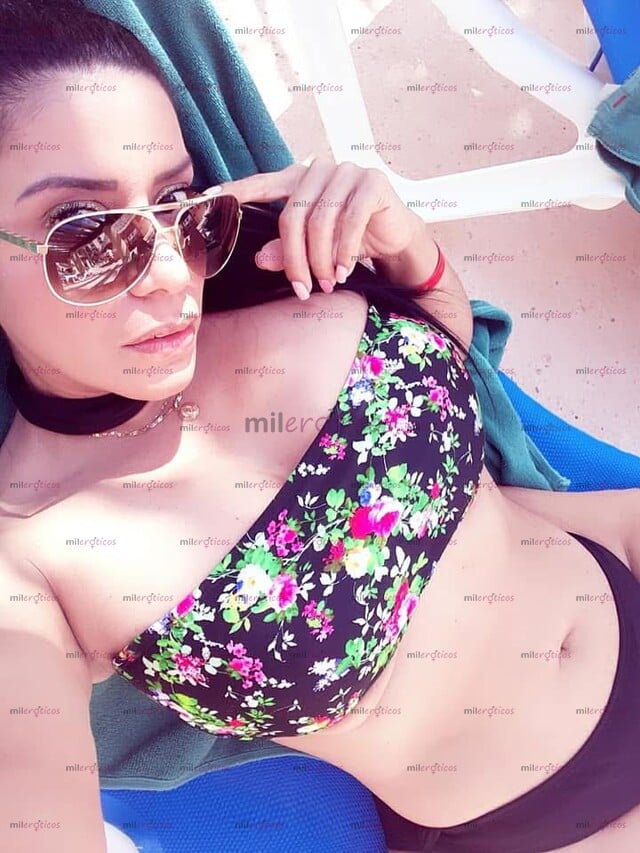 FOTOS DE SOY BABY SELENA 100% NATURAL Y SÚPER SENSUAL SEXY Y DEVORADORA EN LA CAMA