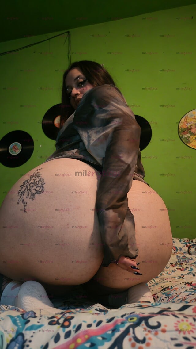 FOTOS DE CULO JUGOSO, PUSSY MOJADITA, UNA JOVENCITA QUE QUIERE JUGAR