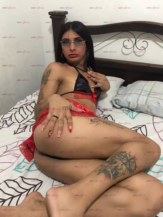 FOTOS DE NIÑA SUMISA DE PIEL CANELA Y UNA PRINCESA PARA ATENDERTE COMO TODA UNA DIOSA