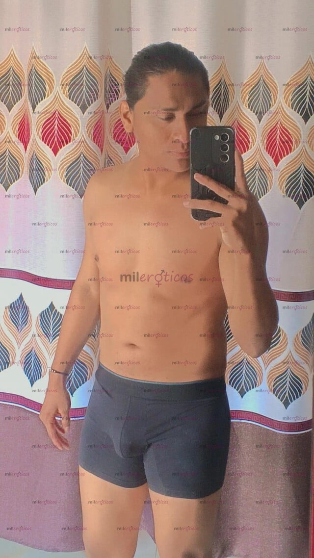 FOTOS DE JOVEN UNIVERSITARIO VERSATIL PARA JUGAR CONTIGO