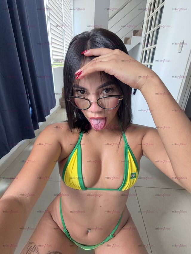 FOTOS DE MORENA DISPUESTA PARA COMPLACERTE CON BUEN CUERPO