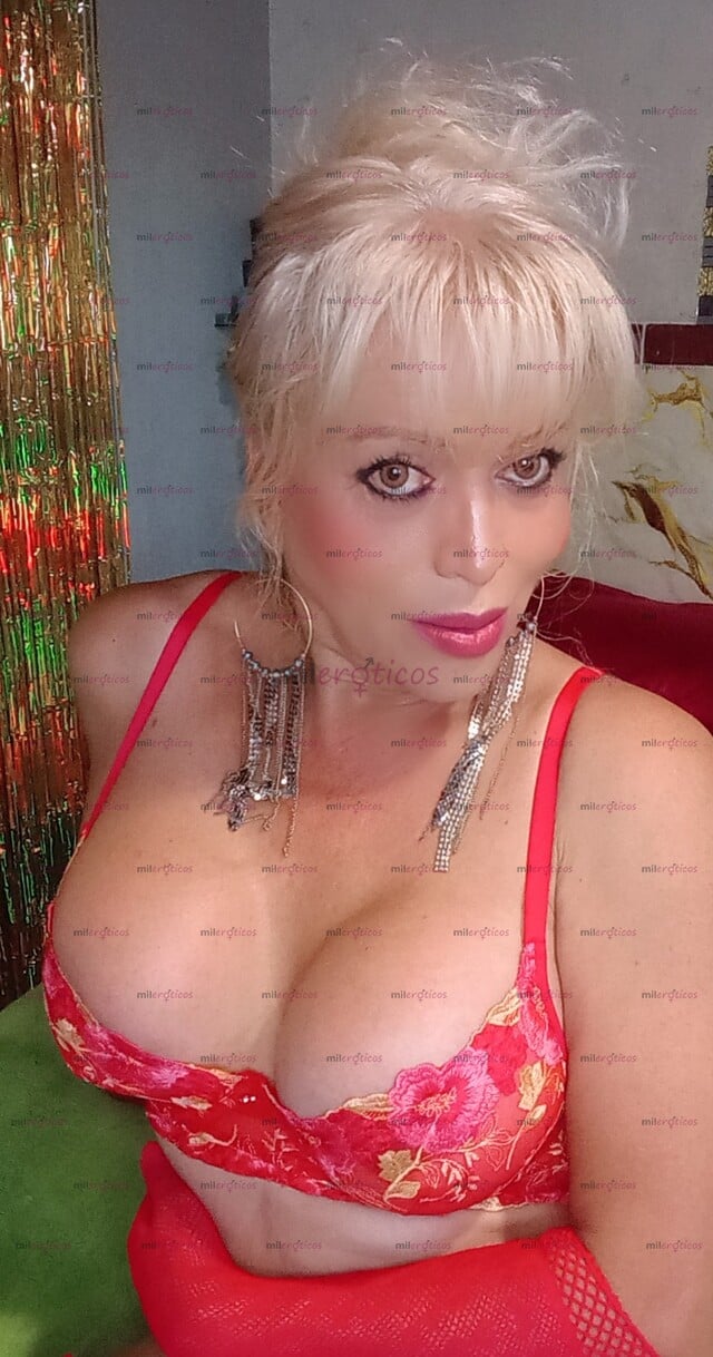 FOTOS DE MDNA... ICONICA SEXI Y CALIENTE MAMI MILF.....