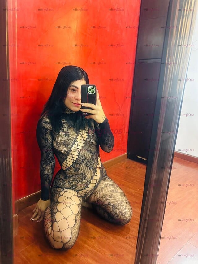 FOTOS DE MARINA NALGONA PELINEGRA, TRAGONA DISPUESTA A COMPLACERTE