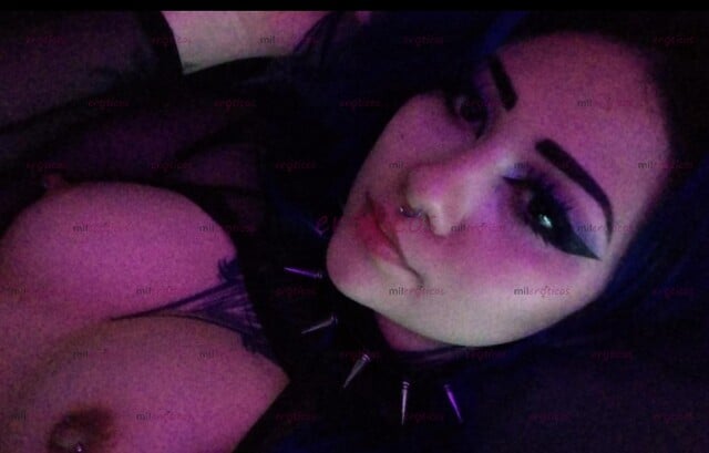 FOTOS DE HOLA SOY ABBY NALGONA PELINEGRA TATUADA CURVY