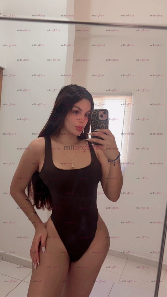 FOTOS DE KAREN UNA MUJER SÚPER FEMENINA Y UN RICO CARMELO QUE PUEDES SABOREAR Y COGERME