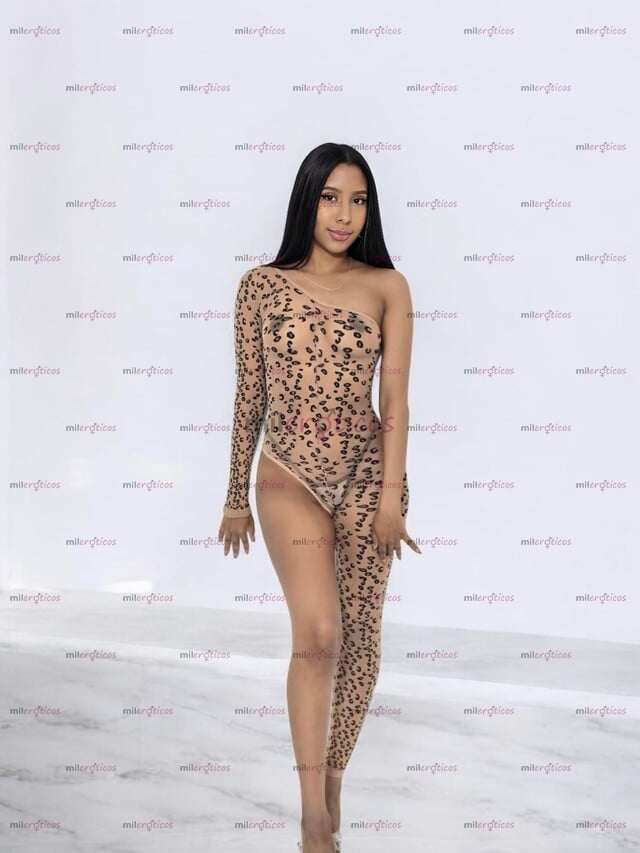 FOTOS DE SOY UNA SEXY MORENA CON CUERPO DE MODELO