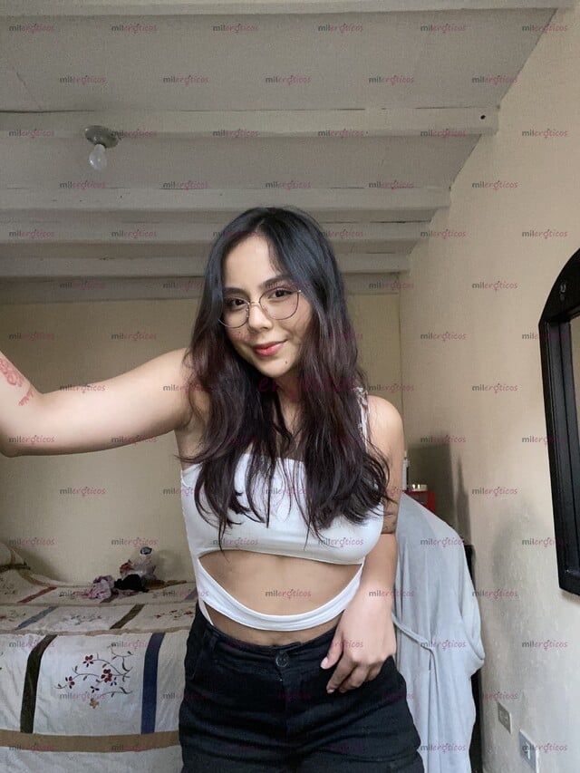 FOTOS DE PROMO ! IVY VIOLETH ZORRITA CALIENTE CON GANAS DE HACER COSITAS MUY MALITAS