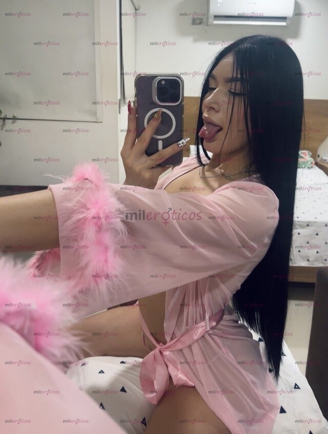 FOTOS DE CON UNA SONRISA PÍCARA, COMPLACIENTE Y SENSUAL, LISTA PARA DARTE UN PLACER INFIN