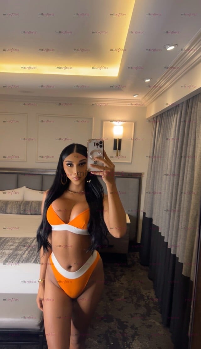 FOTOS DE NEGRA ARDIENTE Y MUY CALIENTE A TUS PIES PAPI VEN Y AS REALIDAD TUS FANTACIAS