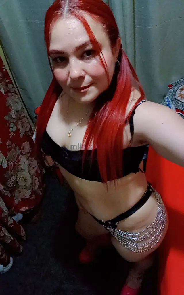 Hola soy estrella una chiquita de 143 nueva en tu ciudad rica sexi y muy caliente y sumisa escribeme descomplicada chiquita arrecha dispuesta a compla...