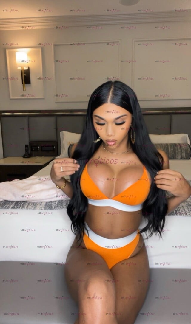 FOTOS DE NEGRA ARDIENTE Y MUY CALIENTE A TUS PIES PAPI VEN Y AS REALIDAD TUS FANTACIAS