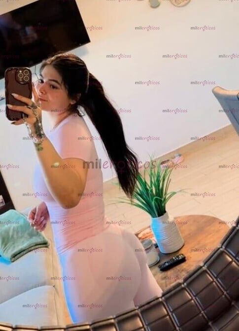 FOTOS DE PAULINA CON UN CUERPO ESCULTURAL Y UNA CARITA DE ÁNGEL