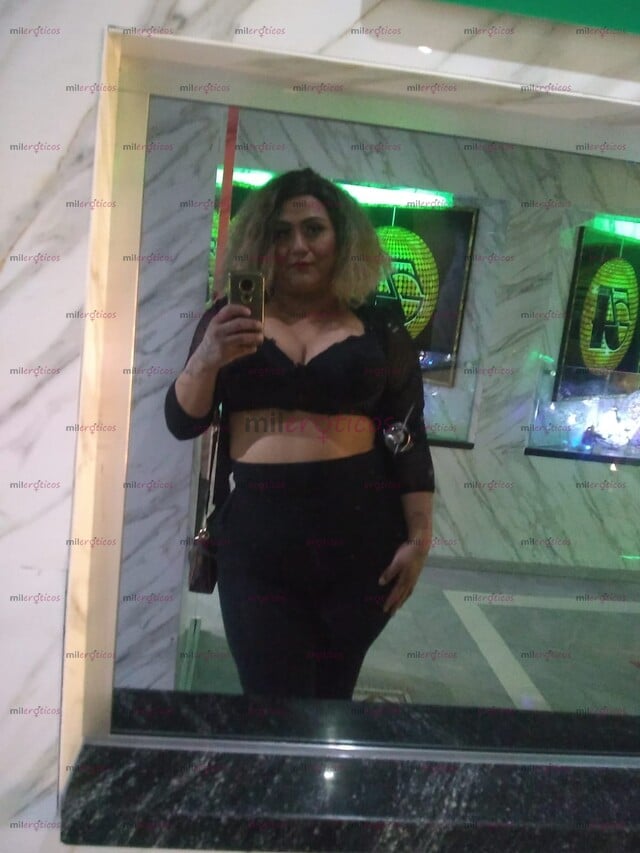 FOTOS DE PARTY GIRL TO THE MAX TO ENJOY THE HOT WORLD CUP