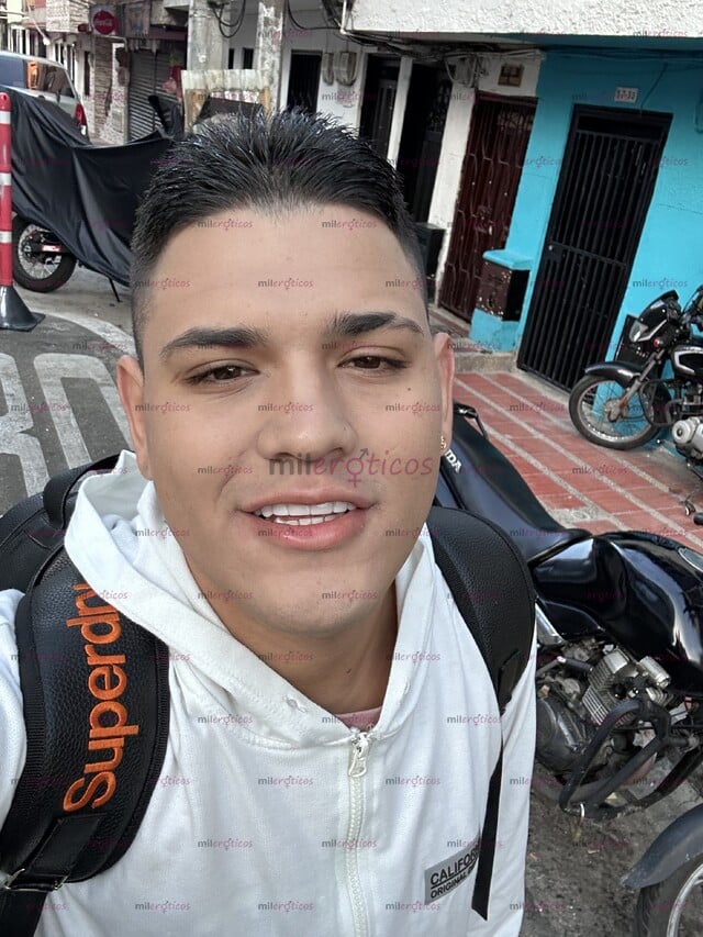 FOTOS DE POLLO 20 AÑOS CON SITIO EN MEDELLÍN, CON CLASE Y MUY DISCRETO