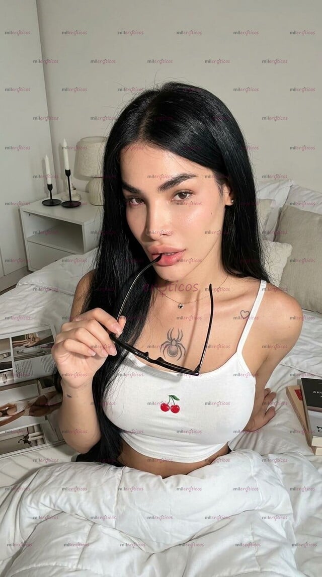 FOTOS DE DE REGRESO A TU CIUDAD SEXY Y HERMOSA CON UN CARAMELO DELICIOSO