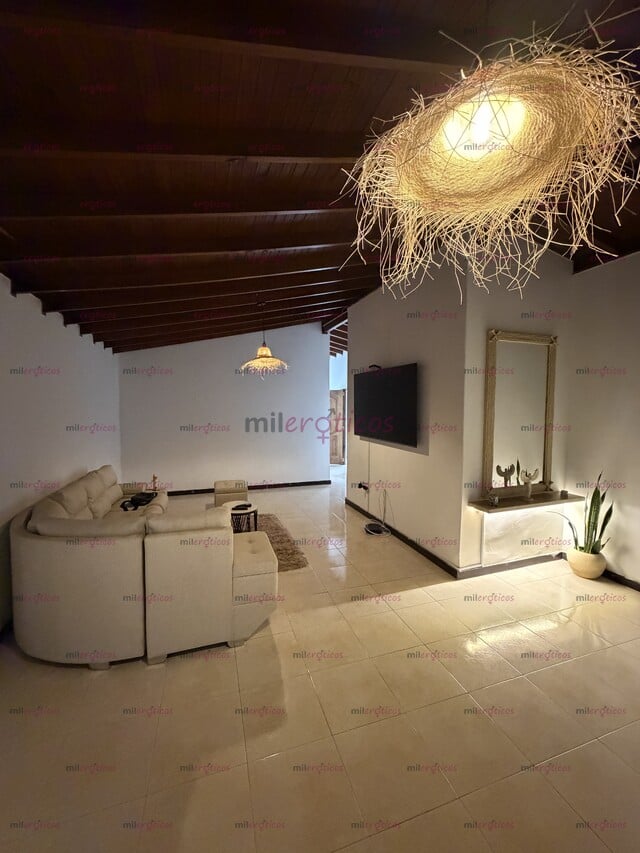 FOTOS DE CASA NOGAL OFRECE CUPOS PARA CHICAS QUE DESEEN GENERAR BUENOS INGRESOS