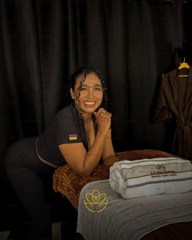 FOTOS DE UNA EXPERIENCIA DE ENERGIA Y PRESENCIA EN LILI SPA MASSAGE
