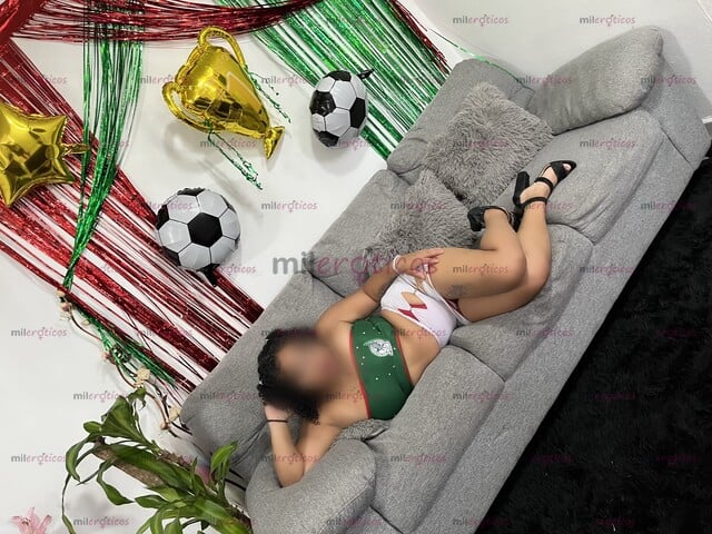FOTOS DE MORENA FOGOSAAAA !!! SAL DE LO TRADICIONAL LO DE HOY SON LAS NEGRITAS COMO YO