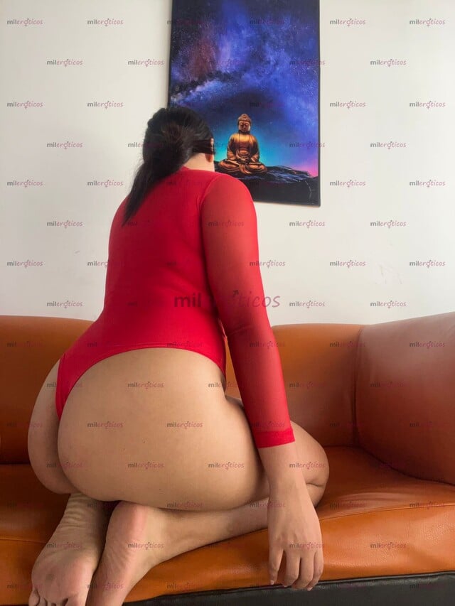 FOTOS DE PASIÓN, DISCRECION Y SENSUALIDAD EN EL MISMO LUGAR.