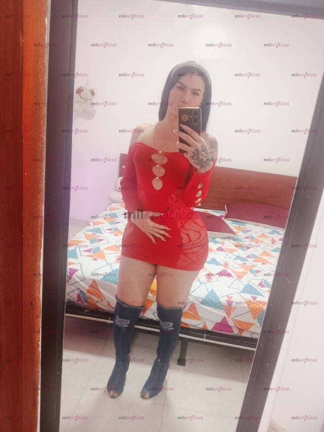 FOTOS DE HERMOSA NIÑA TRANS TRAVIESA Y TATUADA DISPUESTA A COMPLACERTE