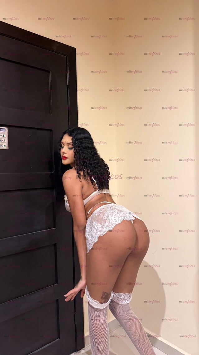 FOTOS DE TU CHINITA FAV, CON UN CULOTE RICO Y NATURAL