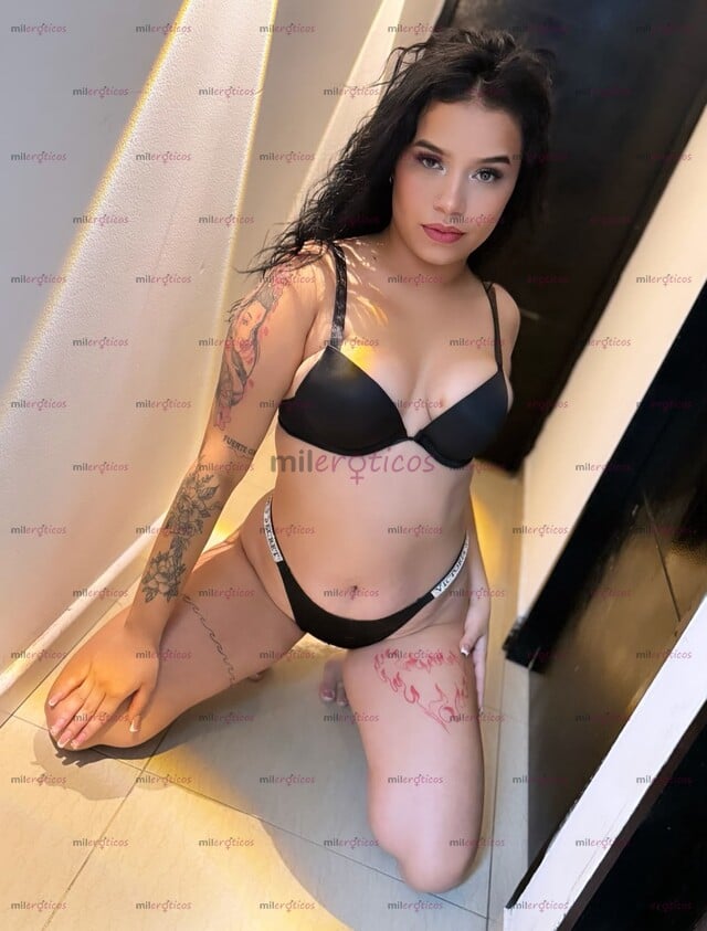 FOTOS DE PALOMA ATRACTIVA CALIENTE JUGUETONA ME GUSTA MUCHO DAR BESITOS EN TU PENE
