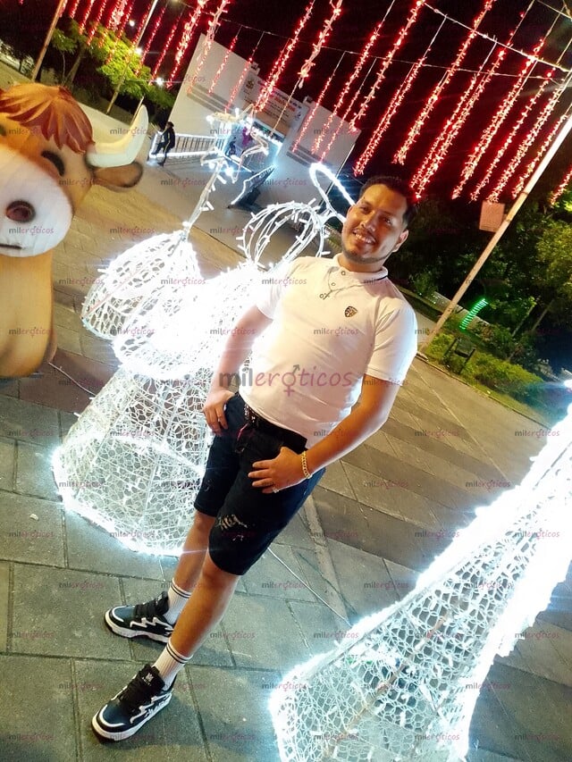 FOTOS DE HOLA SOY UN CHICO MUY MENTE ABIERTA ME GUSTAN LOS HOMBRES MAYORES