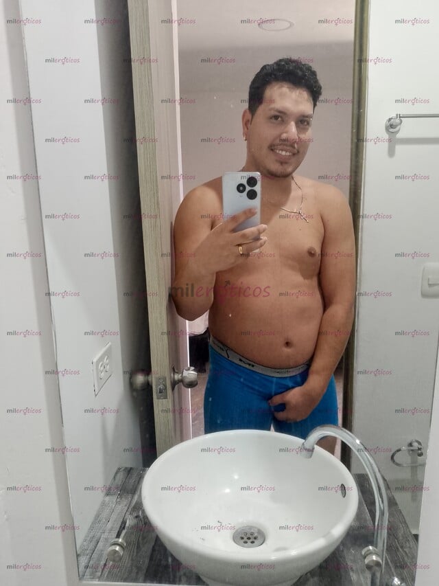 FOTOS DE HOLA SOY UN CHICO MUY MENTE ABIERTA ME GUSTAN LOS HOMBRES MAYORES