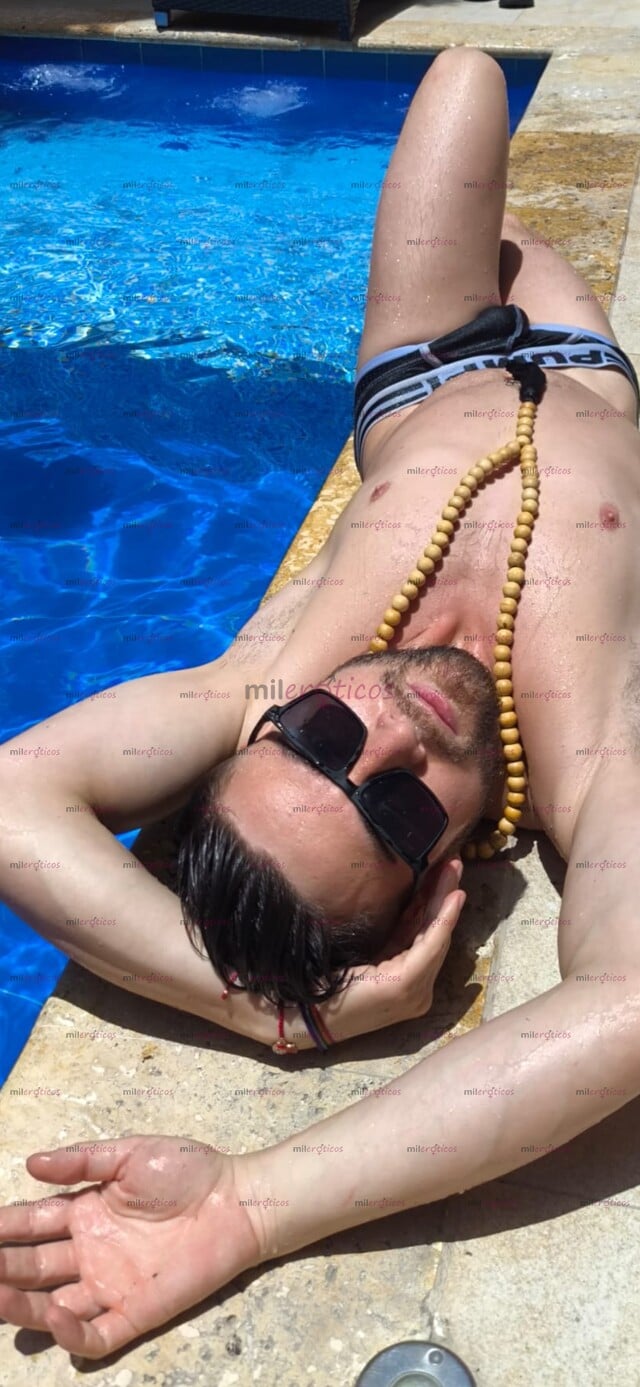 FOTOS DE CHICO GUAPO Y APASIONADO DISPONIBLE EN CDMX. MASAJES Y MÁS