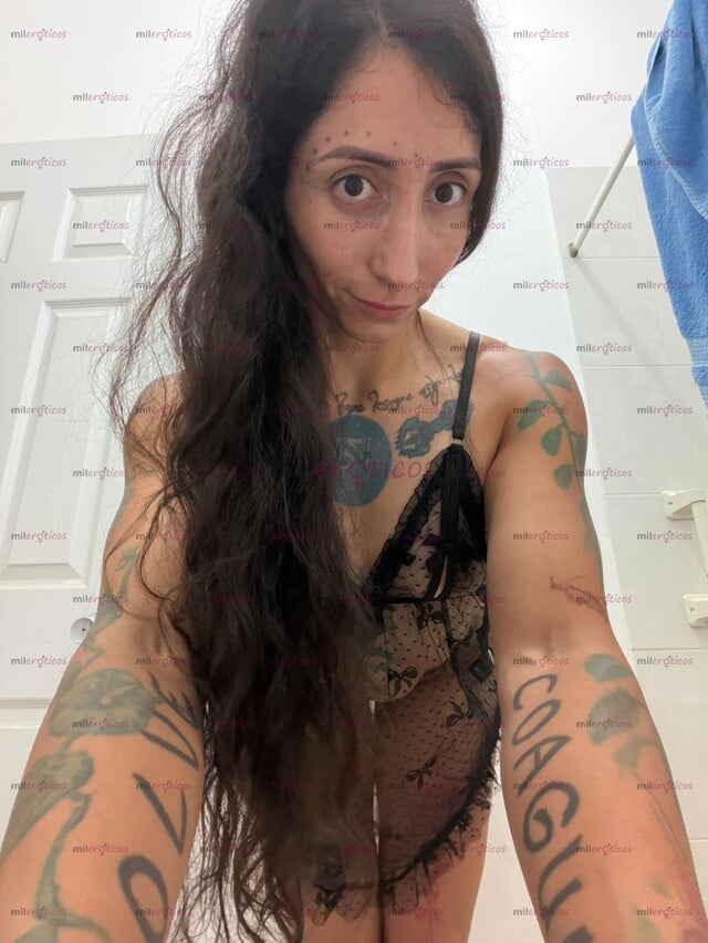 FOTOS DE ZOÉ FLACA FITNESS TATUADA , CACHONDA Y MUY FETICHISTA CON LUGAR