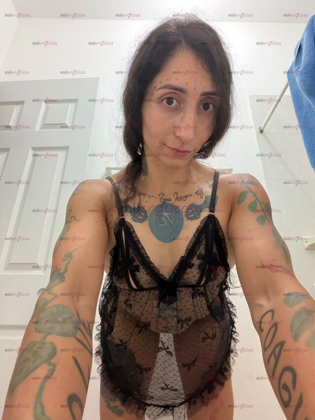 FOTOS DE ZOÉ FLACA FITNESS TATUADA , CACHONDA Y MUY FETICHISTA CON LUGAR