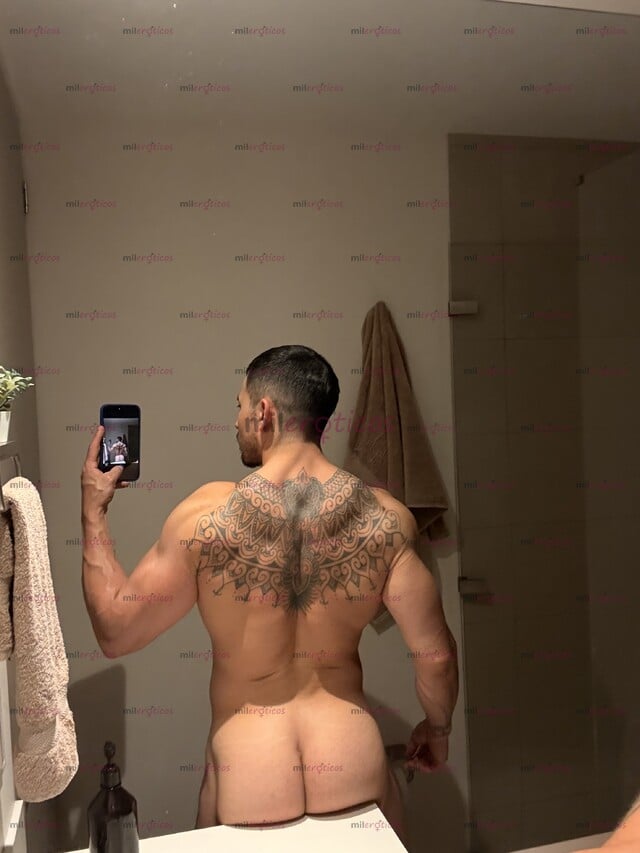 FOTOS DE UN CHICO EDUCADO, COMPLACIENTE Y CON GANAS DE PASARLA MUY RICO