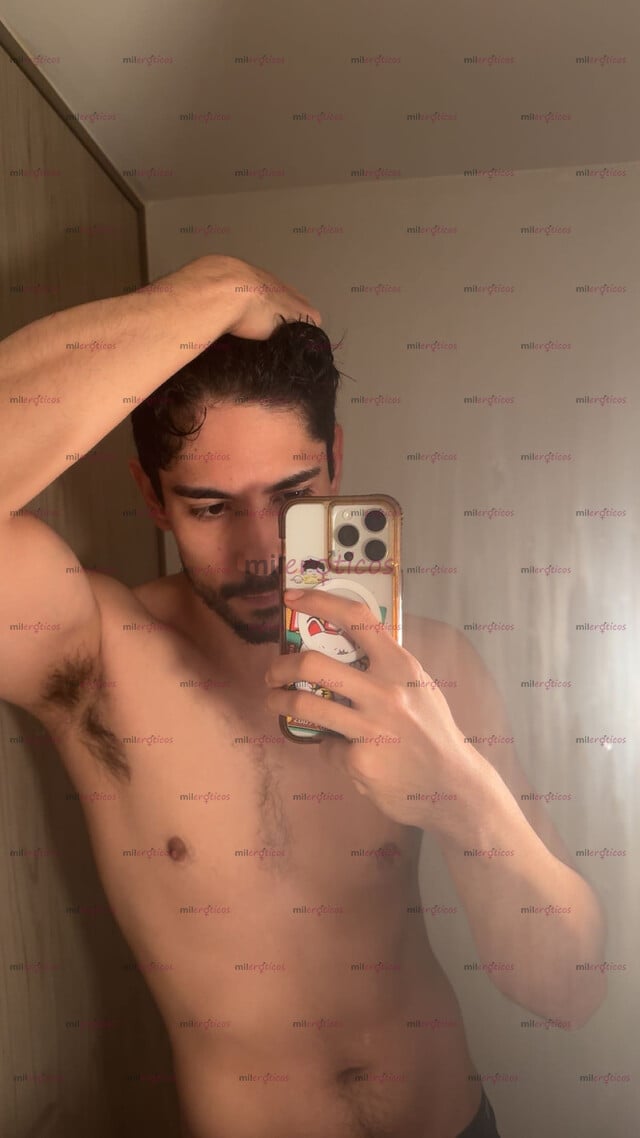 FOTOS DE 56 6971 1126 ACTIVO RELAJATE CON UNO DE MIS MASAJES GUAPO VARONIL VERGON