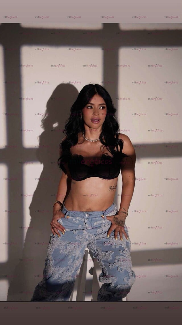 FOTOS DE VENUS CLASE Y BELLEZA VIP EXÓTICA BARBIE PELI NEGRA ADICTA AL SEXO